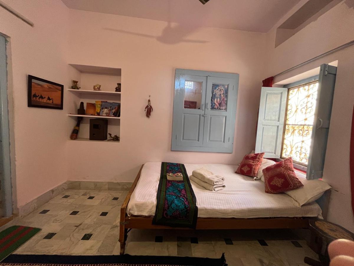 Hostel Marigold Home Stay Jaisalmer Rom bilde